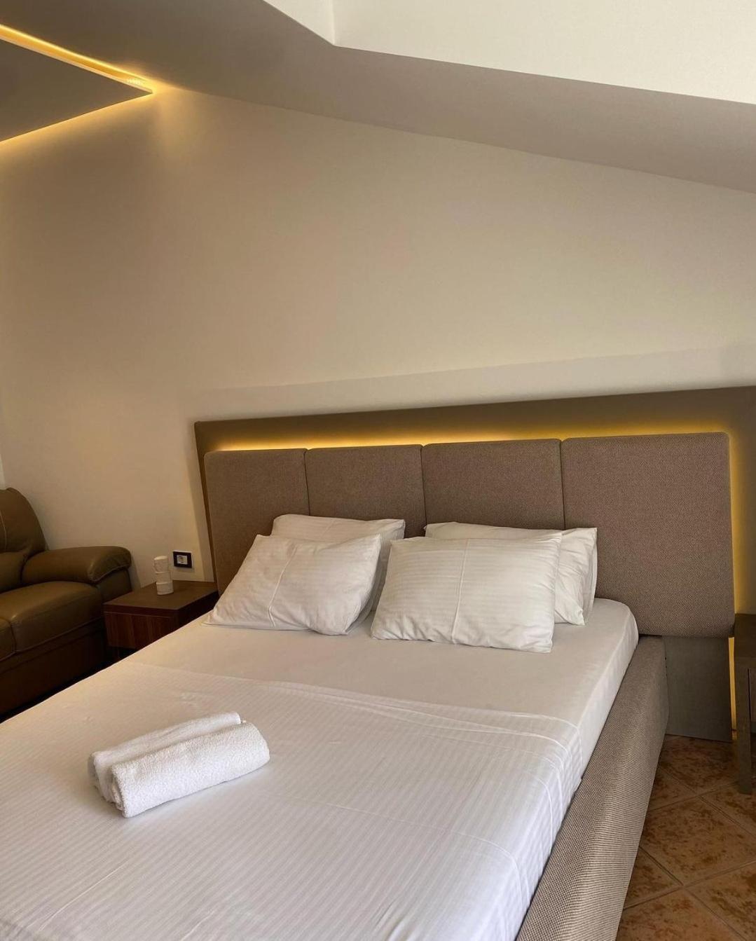 Hotel Comfort & Villas Donji Stoj Exterior foto